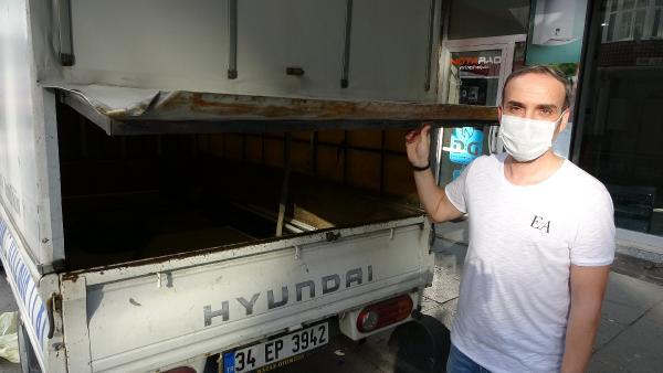 Beyoğlu'nda hareket halindeki kamyonetten hırsızlık