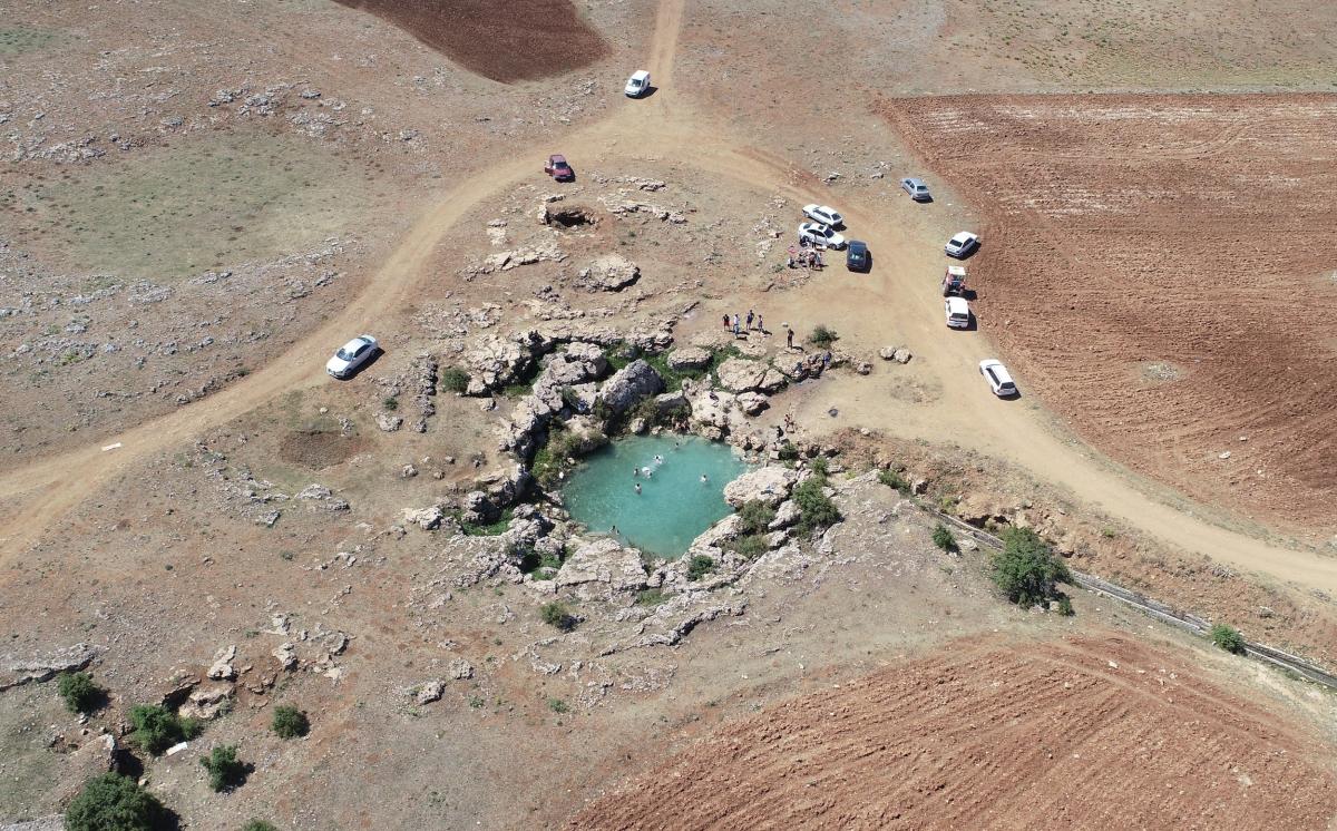 Sivas'taki Uyuz Gölü, haftanın 7 günü tıklım tıklım