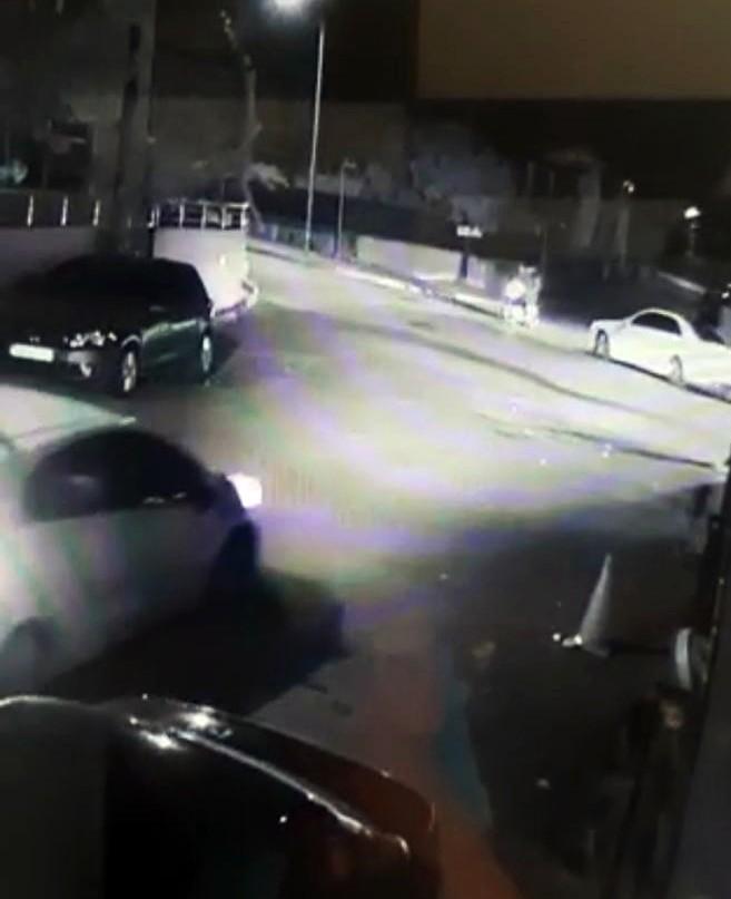 Sakarya'da otomobil motosiklete çarptı: 1 ölü 2 yaralı