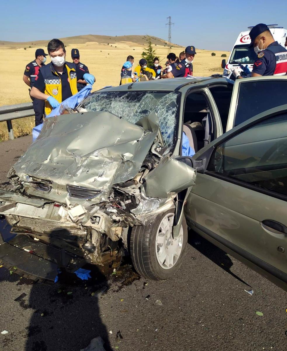 Kayseri'de kaza yapan polis memuru hayatını kaybetti