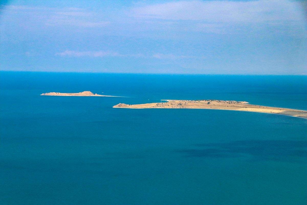 Van Gölü'ndeki tekne faciasında ölü sayısı 32'ye çıktı