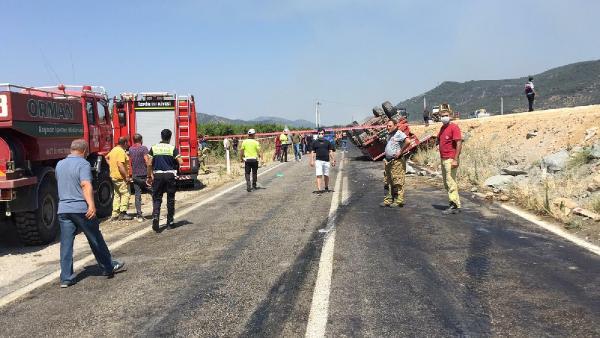 İzmir’de yangına giden arazöz devrildi: 2 ölü, 2 yaralı