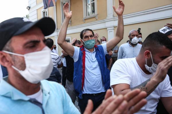 Bakırköy pazar esnafı Ekrem İmamoğlu'nu protesto etti