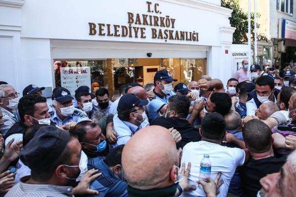 Bakırköy pazar esnafı Ekrem İmamoğlu'nu protesto etti