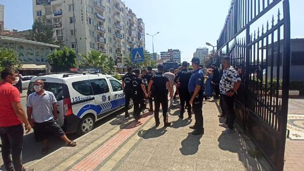 Mersin’de cinsel taciz davası öncesi adliye karıştı