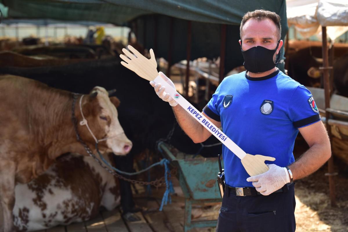 Antalya'da kurban pazarlarına özel ‘pazarlık kiti’