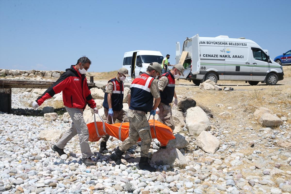 Van Gölü’nden çıkarılan ceset sayısı 36 oldu