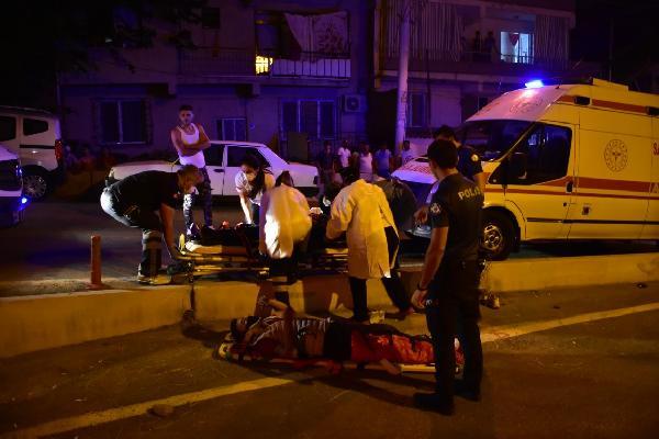 İzmir'de 'dur' ihtarına uymayan motosikletli, kaza yaptı