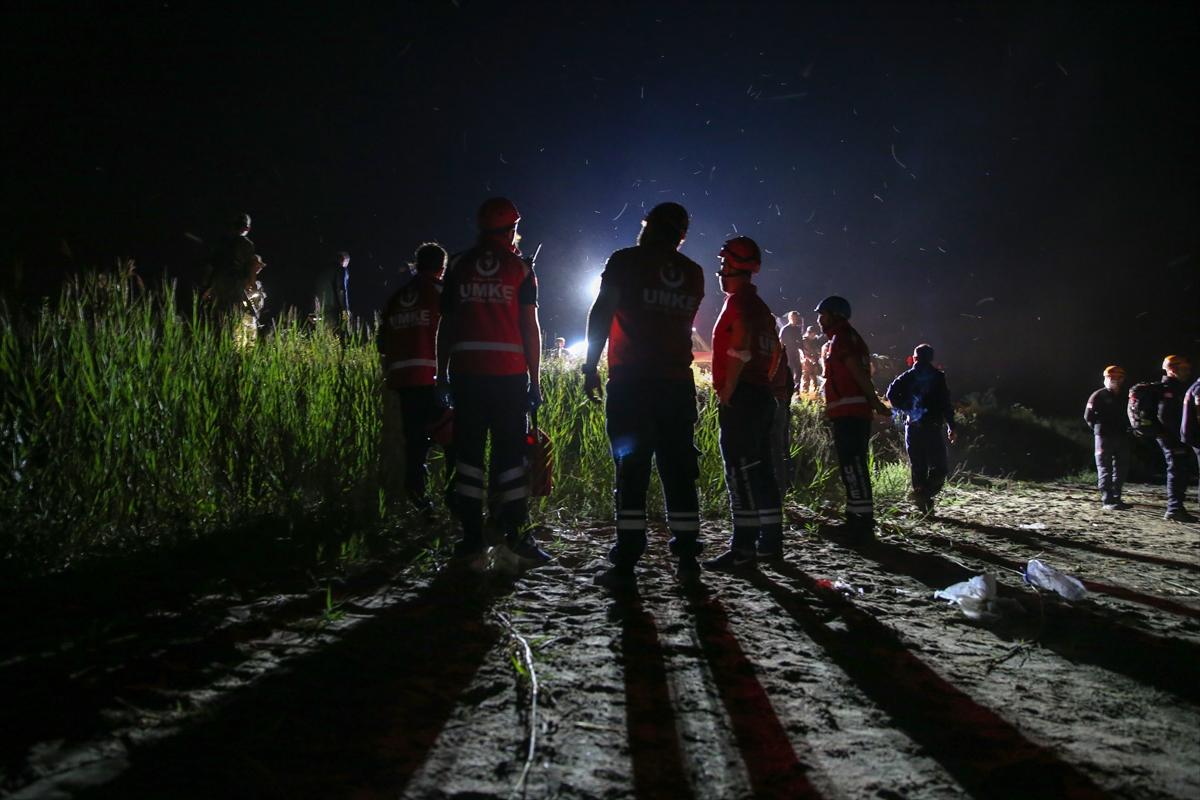 Van'da keşif uçağı düştü: 7 polis şehit