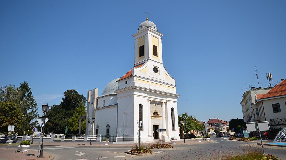 18 ülkede 329 Türk mimari eserini kiliseye çevirdiler