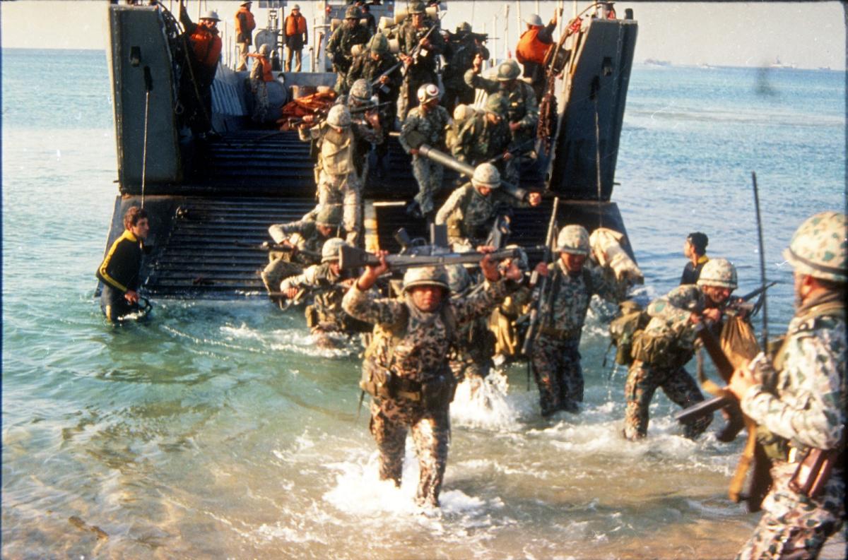 MSB'den Kıbrıs Barış Harekatı'nın tarihi fotoğrafları