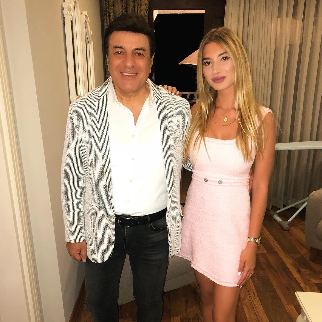 Coşkun Sabah'ın kızı tatilde