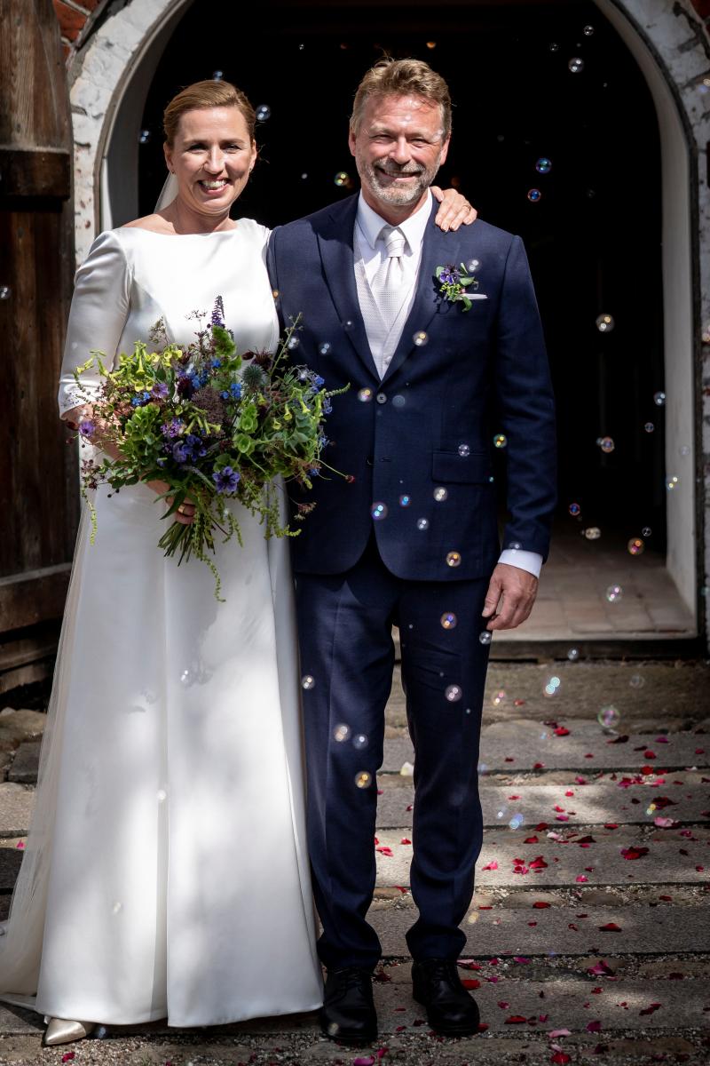 Danimarka Başbakanı, yönetmen nişanlısıyla evlendi