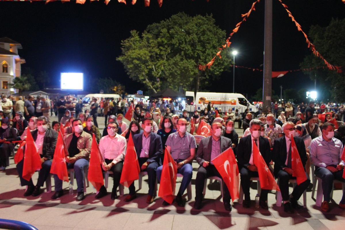 Türkiye'nin dört bir yanında demokrasi nöbeti tutuldu