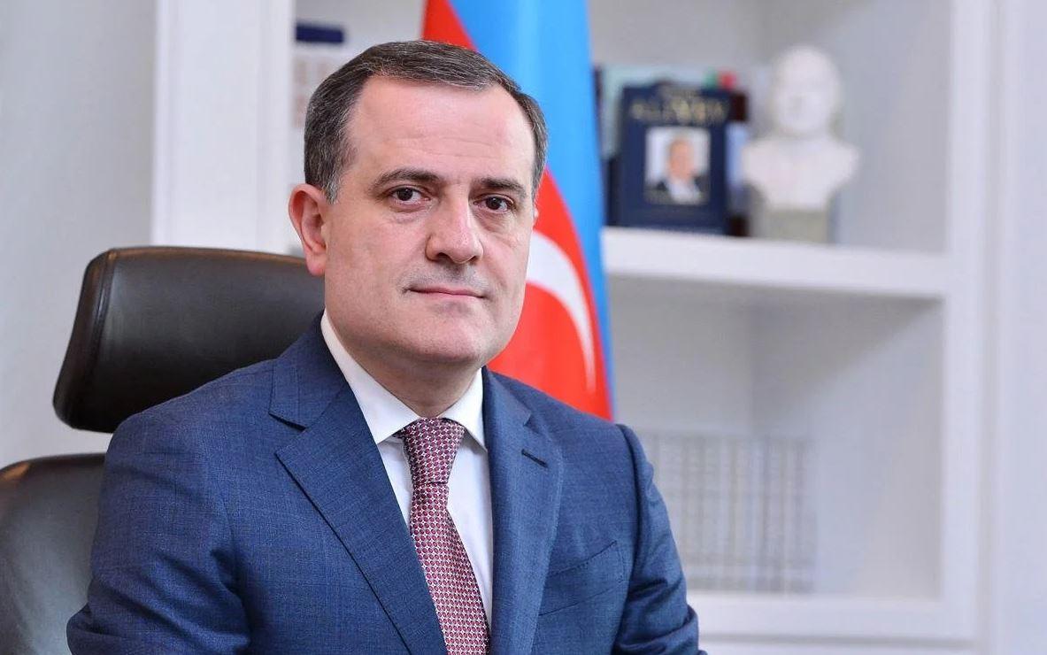 Çavuşoğlu, görevden alınan Memmedyarov ile görüştü