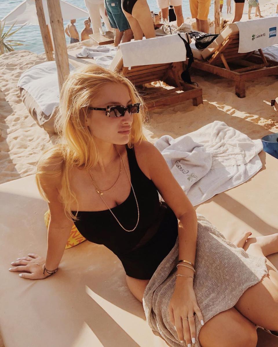 Coşkun Sabah'ın kızı tatilde