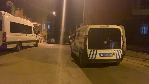 İzmir'de eşini ve kendi kardeşini bıçakladı