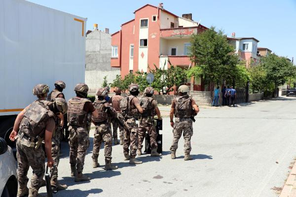 Kayseri'de, eşi terk edince kendini eve kilitledi