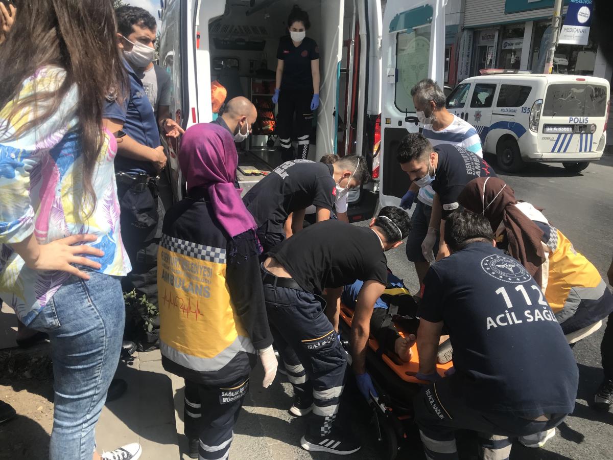 Esenyurt'ta anne ve kucağındaki bebeğine araba çarptı