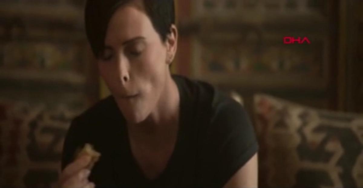 Charlize Theron'dan baklava açıklaması