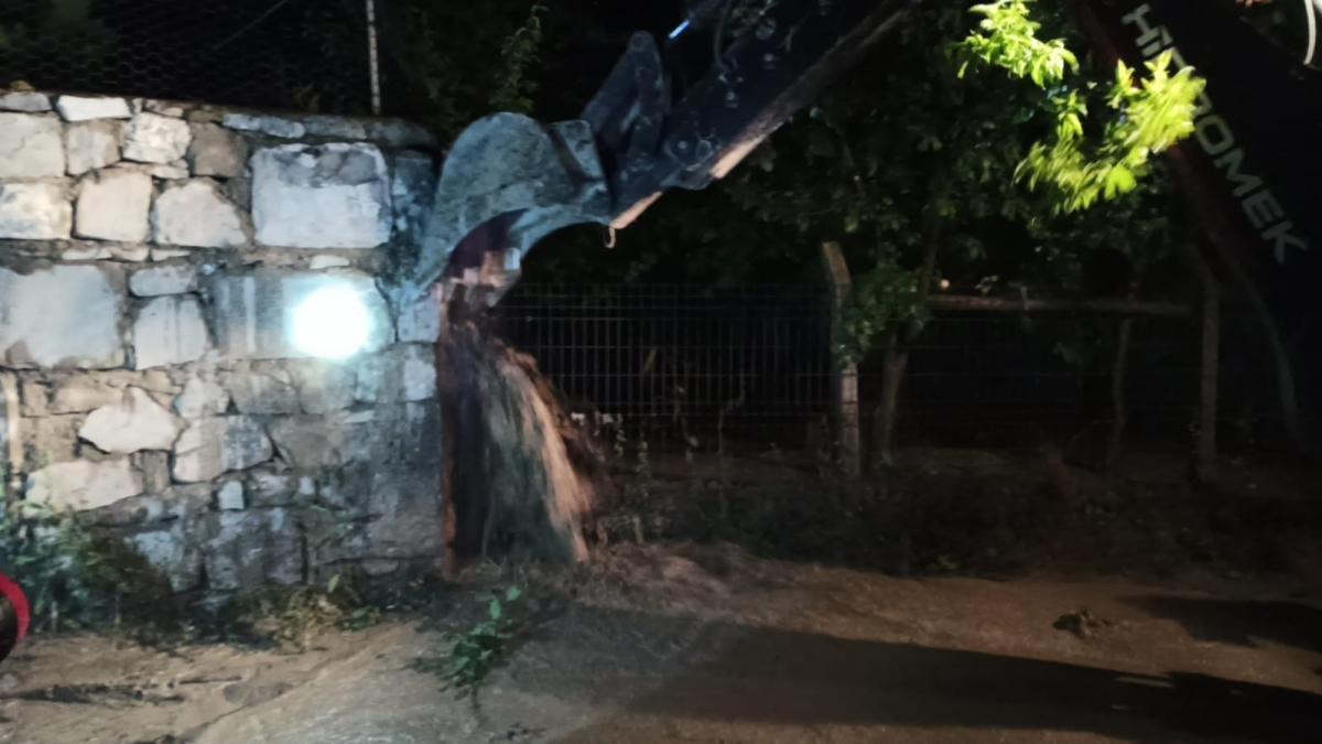 Erzurum'daki selde 1 ev ve okul sular altında kaldı