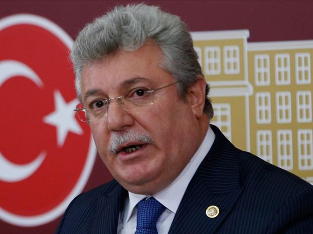 Korona testi pozitif çıkan Akbaşoğlu'nun durumu ağırlaştı