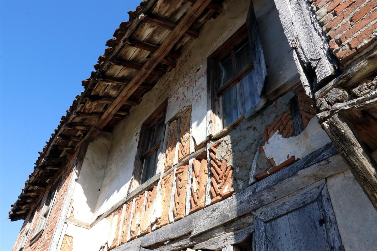 Veresiye duvarı bulunan köy