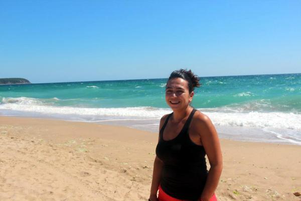 Kıyıköy’de dalga nedeniyle denize girmek yasaklandı