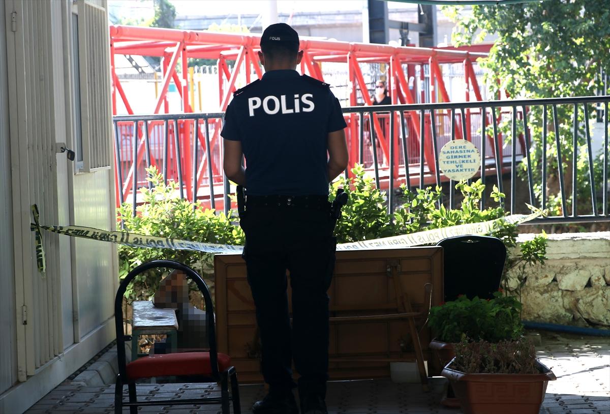 İzmir'de köprü altından erkek cesedi çıktı