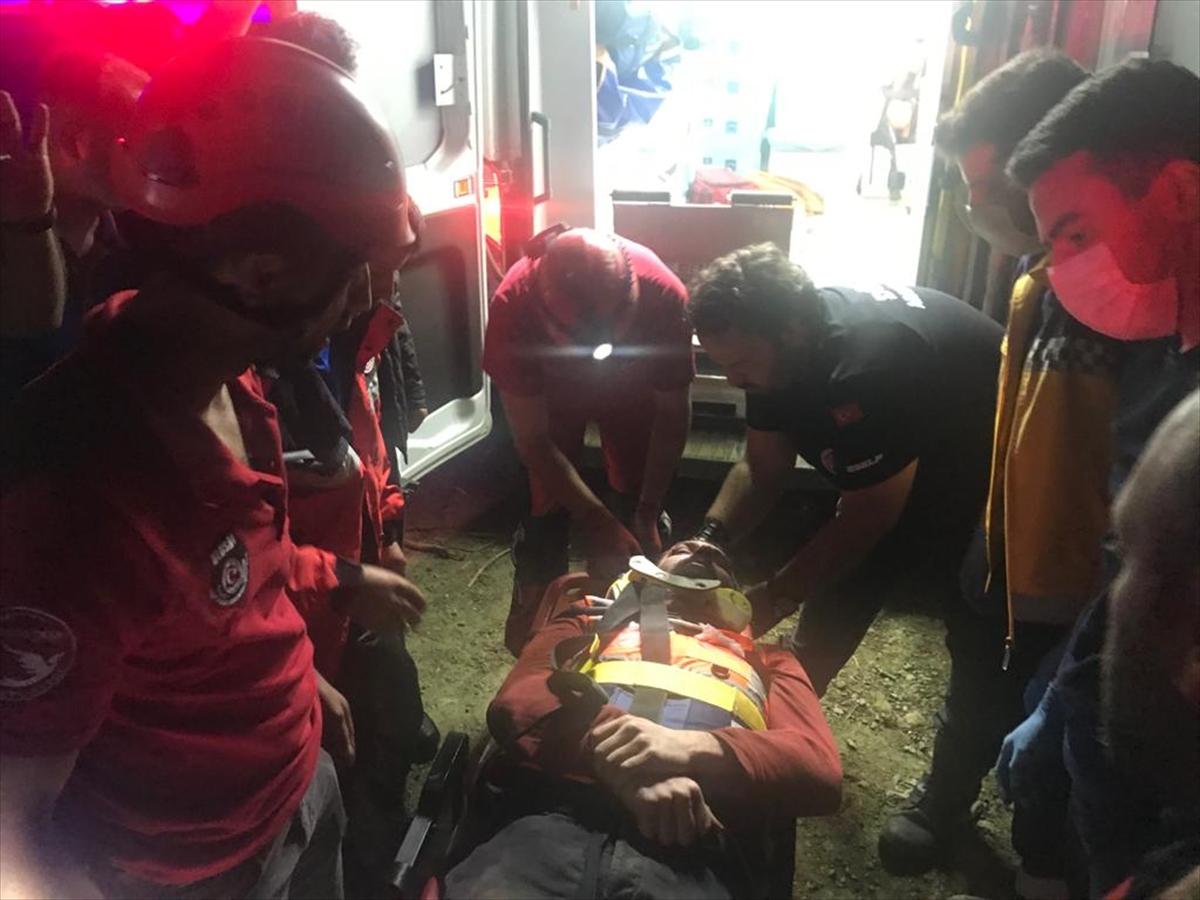 Düzce'de mantar toplayan adam uçuruma yuvarlandı