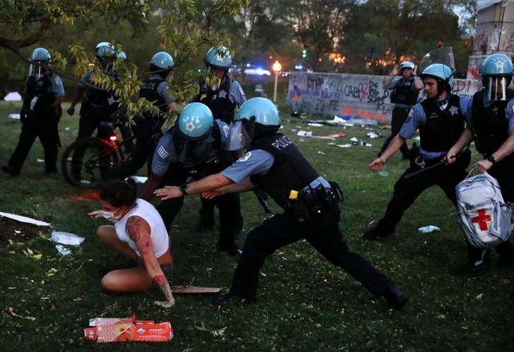 ABD'de Kristof Kolomb heykellerine saldırılar sürüyor