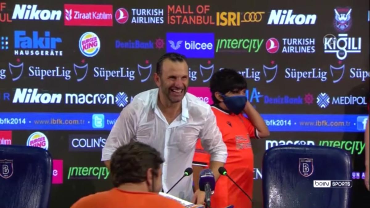 Başakşehirli futbolcuların şampiyonluk kutlamaları