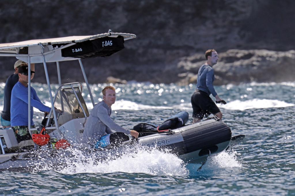 Zuckerberg'in güneş kremli hali, sosyal medyayı salladı