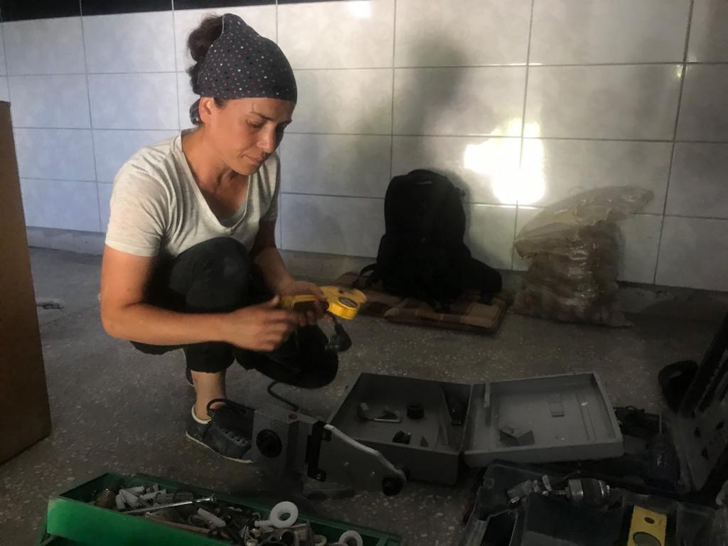 Kayseri'de, iki yıldır tesisatçılık yapan Behiye Usta