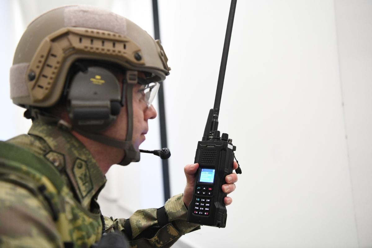 Demir: Yeni telsizin TSK'ya ilk teslimatı gerçekleşti