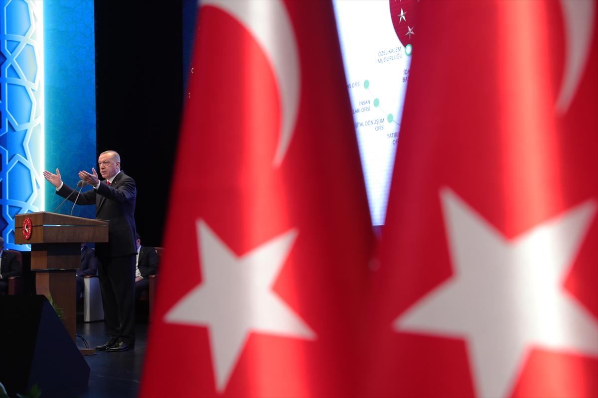 Erdoğan: FETÖ'nün bürokrasi yapılanmasını yıktık