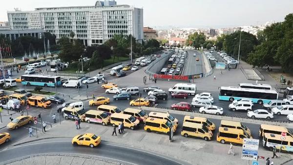 Dolmuşçular: Plakalarımız taksi plakasına çevrilsin