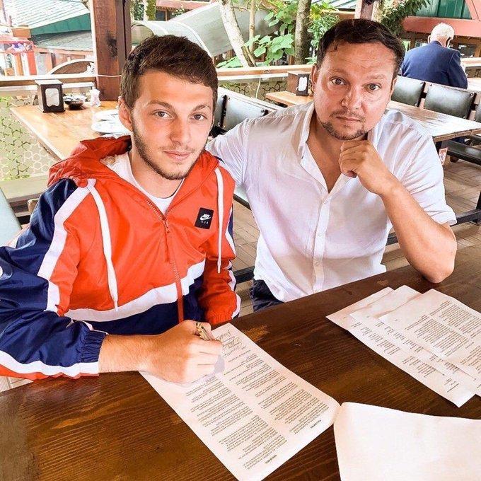 Deha Sarıahmet, Real Madrid'le anlaştı