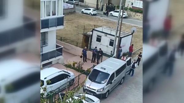 İstanbul'da eşini boğarak öldüren adamın komşusu konuştu