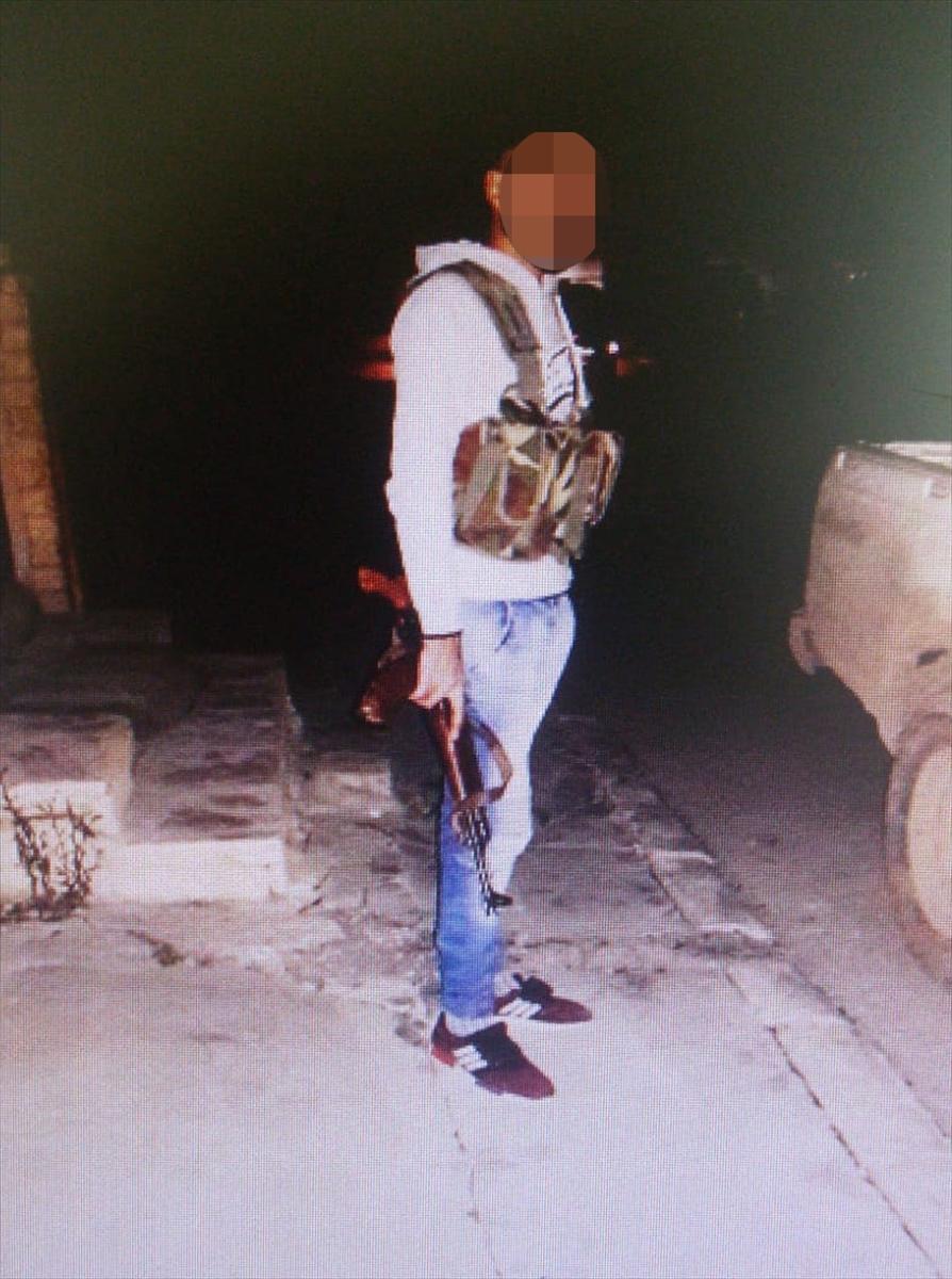 Türkiye'ye kaçak giren terörist, Ankara'da yakalandı