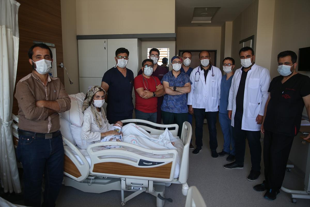 Van'da, kalpleri duran anne ile bebeğin mucize kurtuluşu
