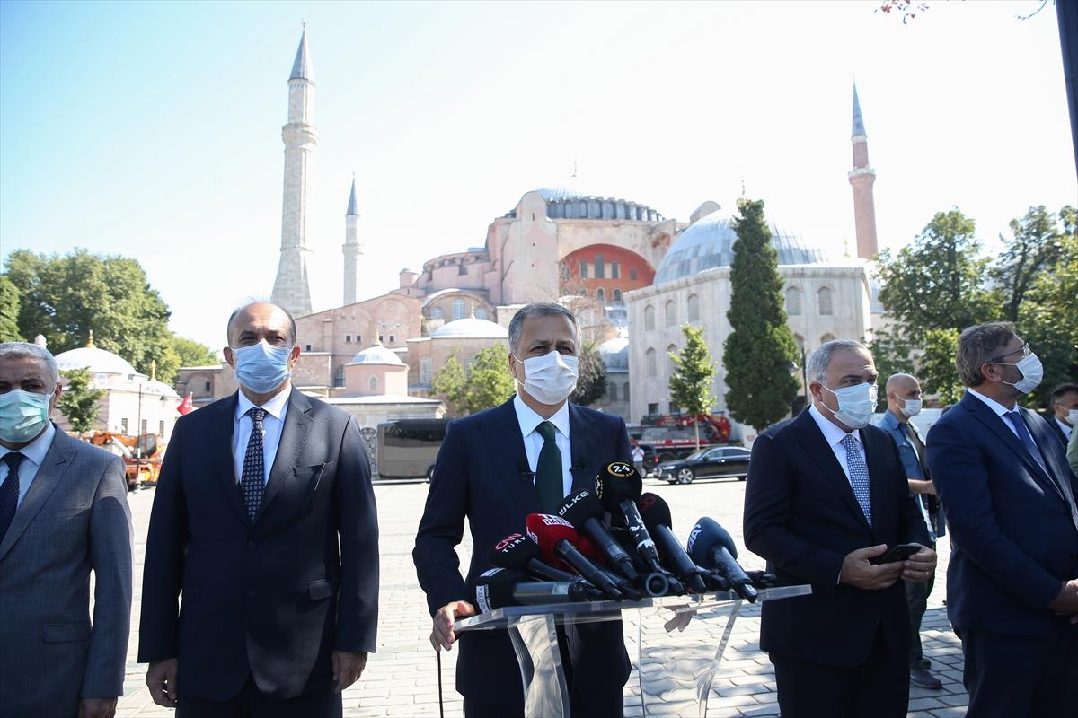 Ali Yerlikaya Ayasofya'da ilk namaz detaylarını açıkladı