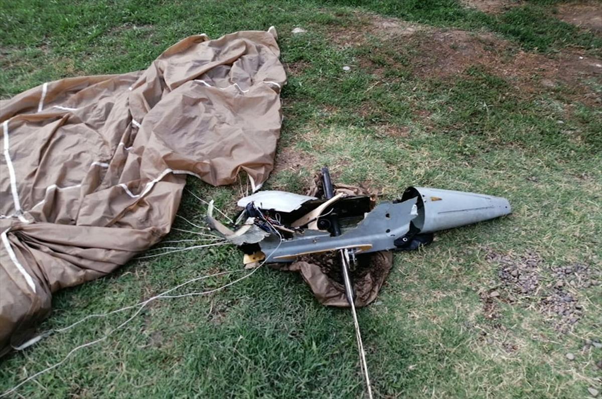 Azerbaycan ordusu Ermenistan'a ait İHA'yı düşürdü