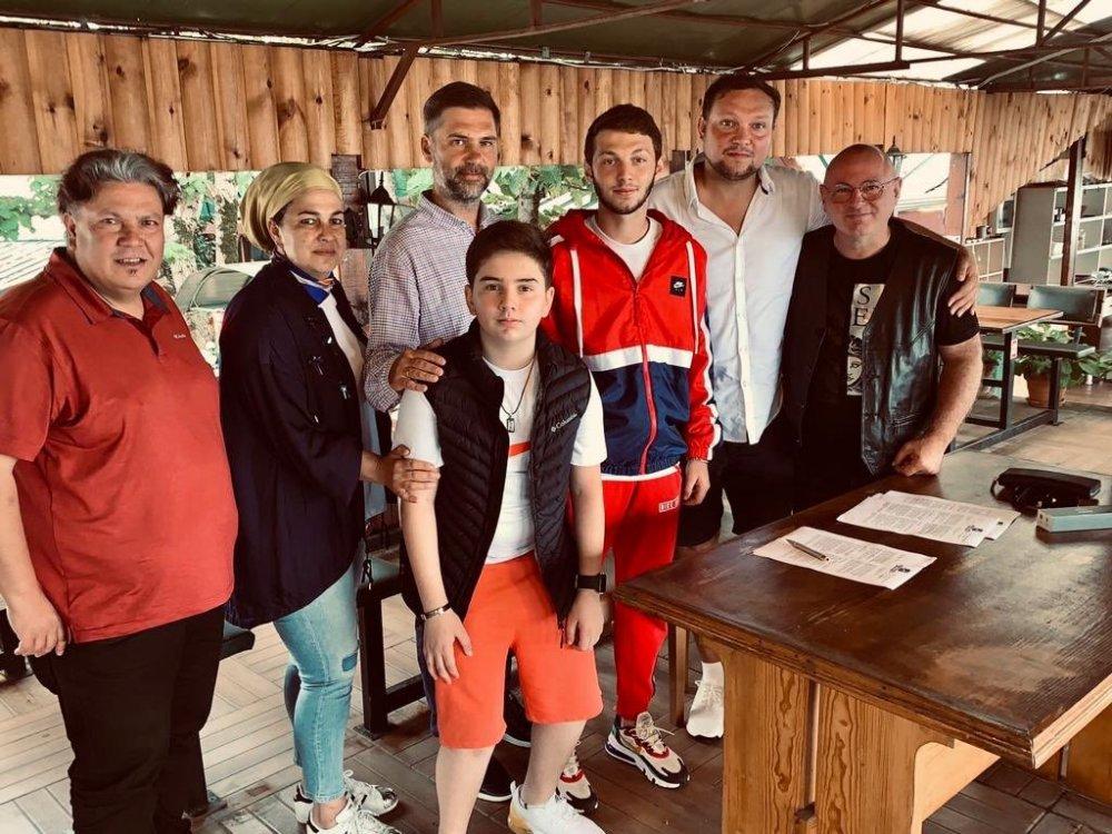 Deha Sarıahmet, Real Madrid'le anlaştı