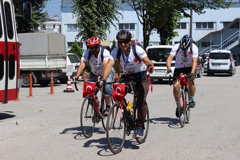 Ayasofya'ya gitmek için Düzce'den pedal çeviriyorlar
