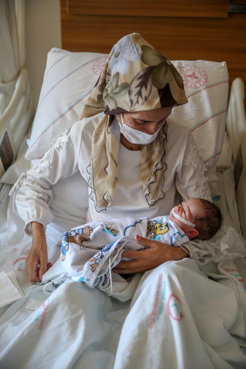 Van'da, kalpleri duran anne ile bebeğin mucize kurtuluşu