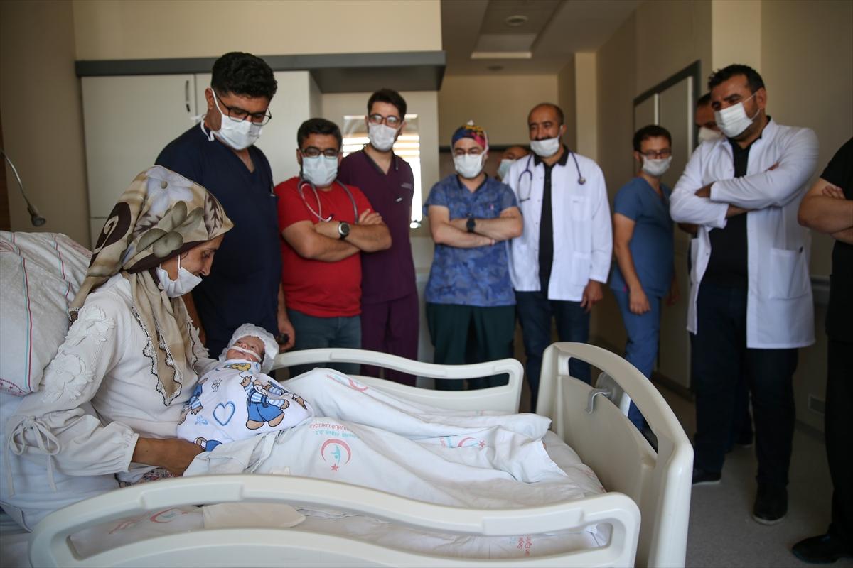 Van'da, kalpleri duran anne ile bebeğin mucize kurtuluşu