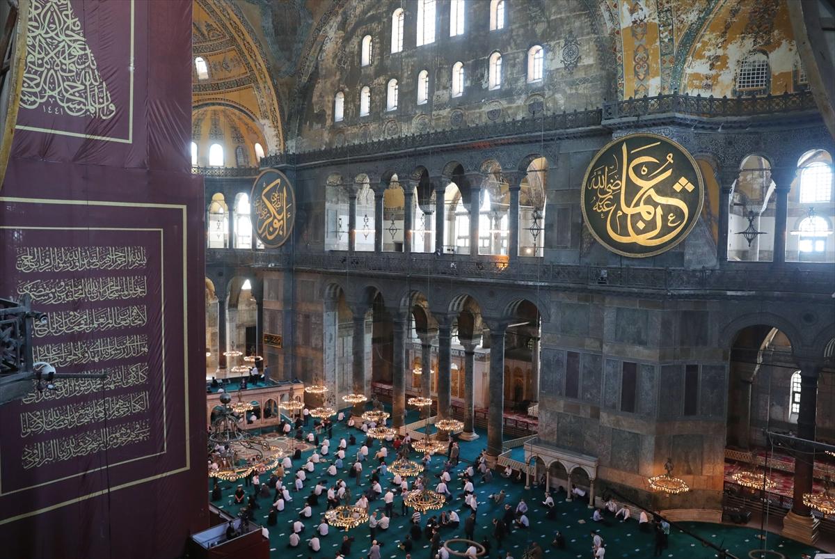 Cumhurbaşkanı Erdoğan Ayasofya'da