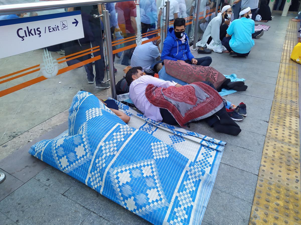 Ayasofya’da sabah namazı sonrası