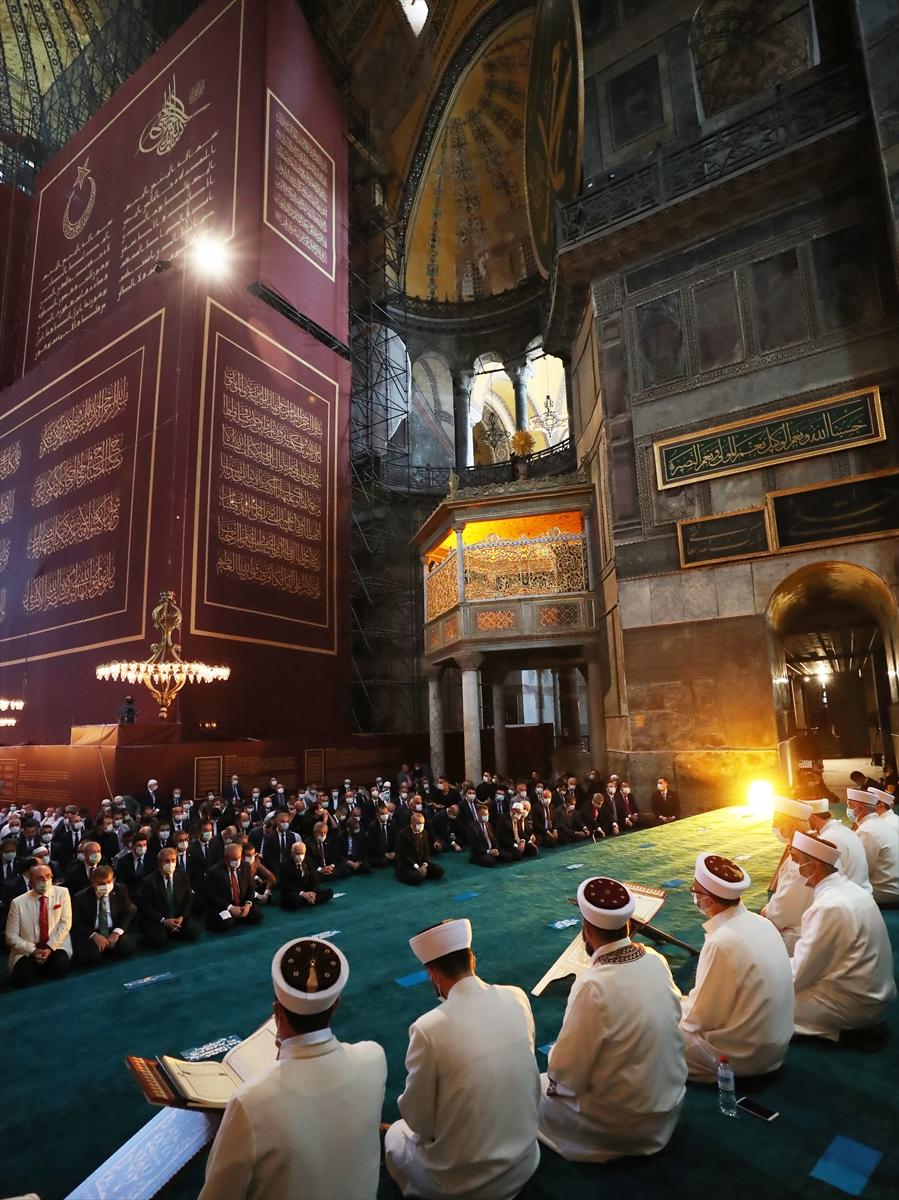 Cumhurbaşkanı Erdoğan Ayasofya'da